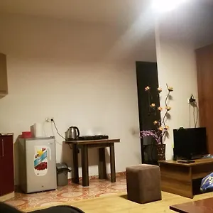  Апартаменты Overnight Flat In